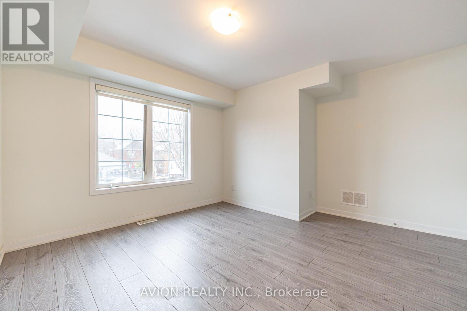 1 - 21 Forbes Avenue, Toronto, ON - Indoor Photo Showing Other Room
