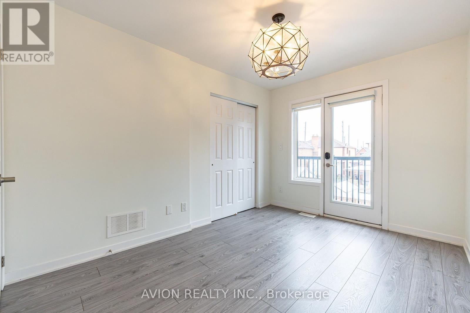 1 - 21 Forbes Avenue, Toronto, ON - Indoor Photo Showing Other Room