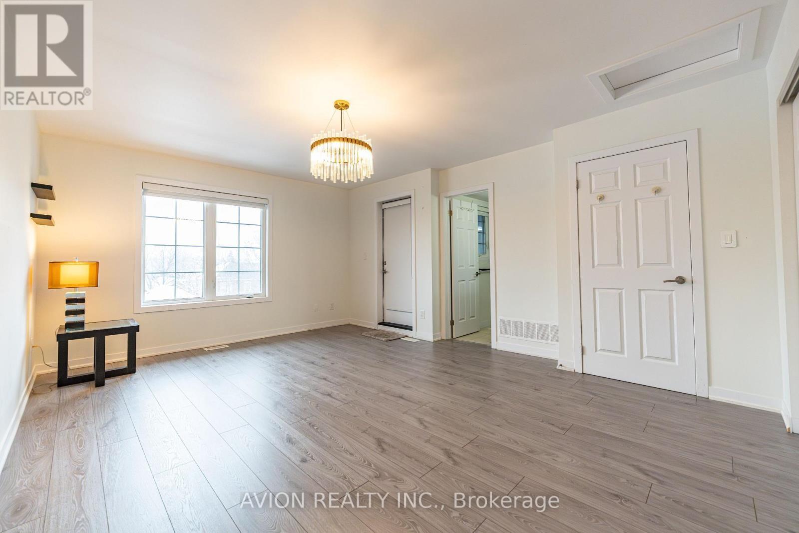 1 - 21 Forbes Avenue, Toronto, ON - Indoor Photo Showing Other Room