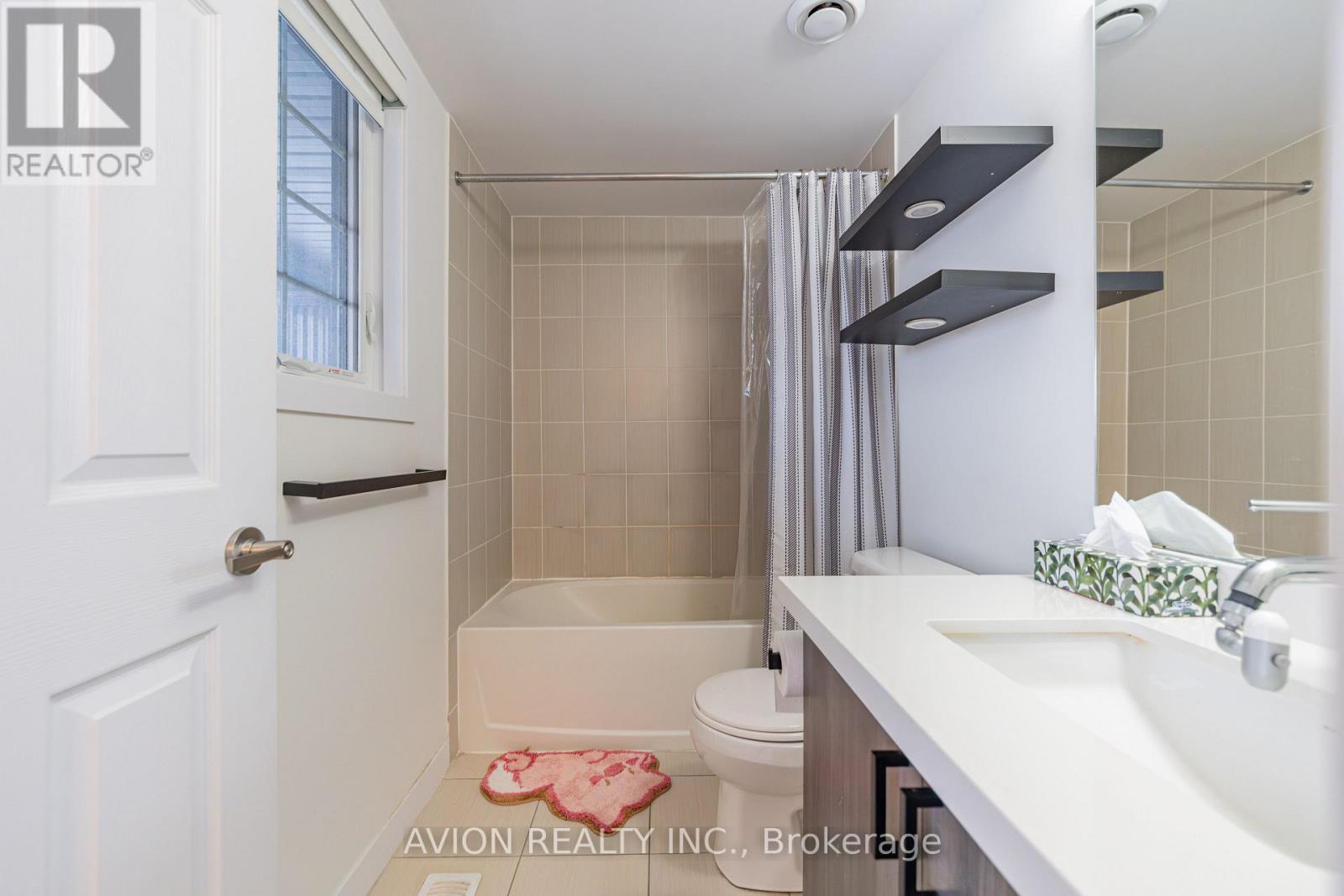 1 - 21 Forbes Avenue, Toronto, ON - Indoor Photo Showing Bathroom