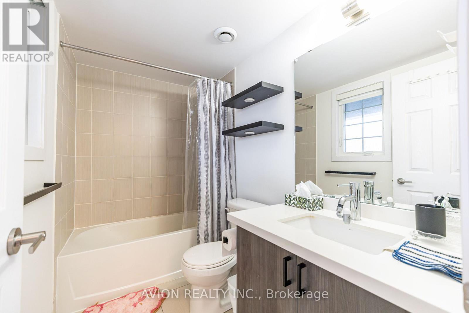 1 - 21 Forbes Avenue, Toronto, ON - Indoor Photo Showing Bathroom