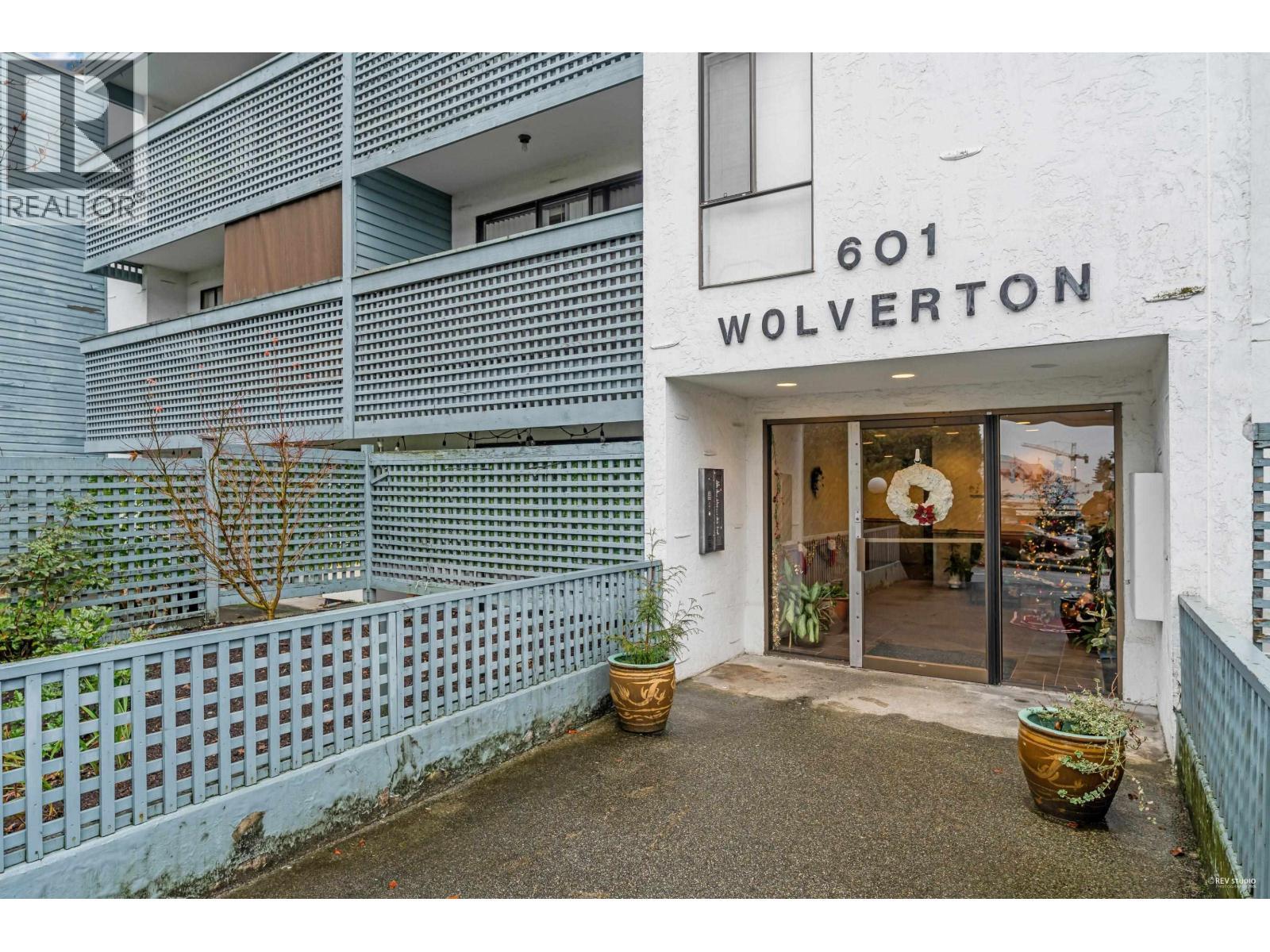 308 601 North Road, Coquitlam, BC - Outdoor With Deck Patio Veranda