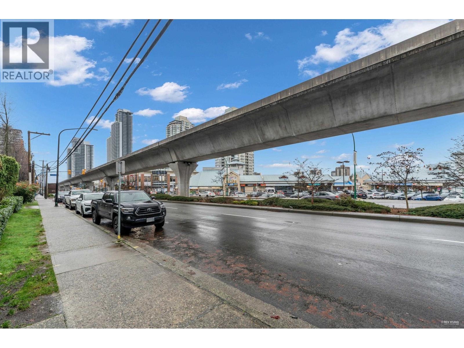 308 601 North Road, Coquitlam, BC - Outdoor