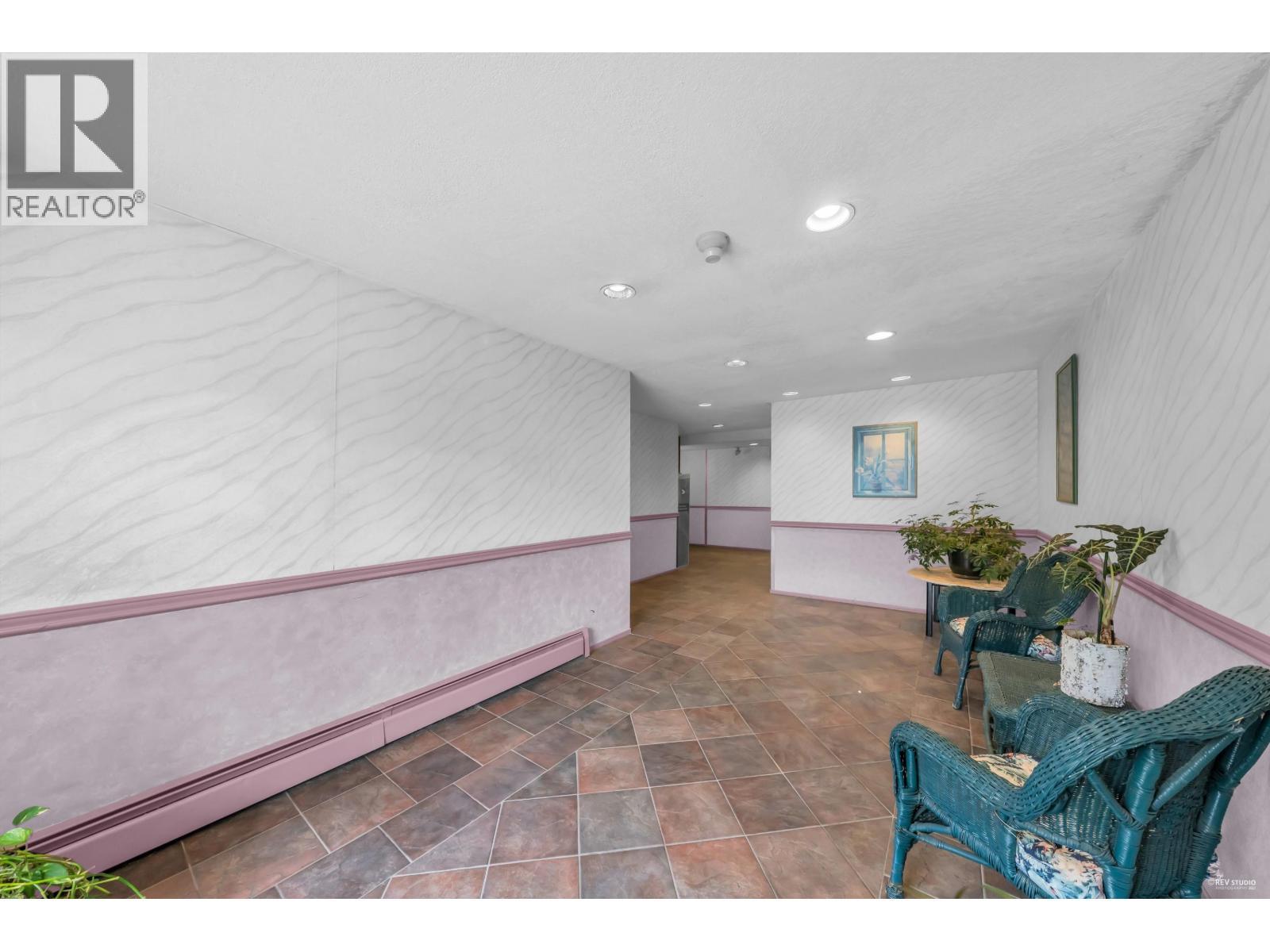 308 601 North Road, Coquitlam, BC - Indoor Photo Showing Other Room