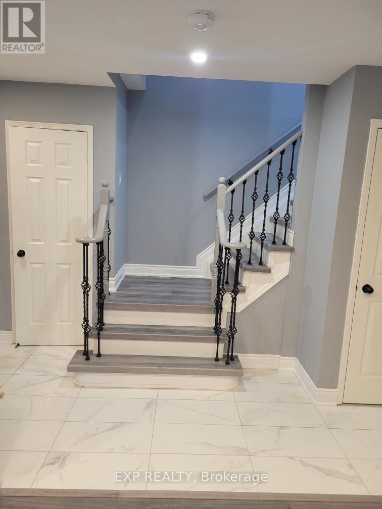 129 Lent Crescent, Brampton, ON - Indoor Photo Showing Other Room