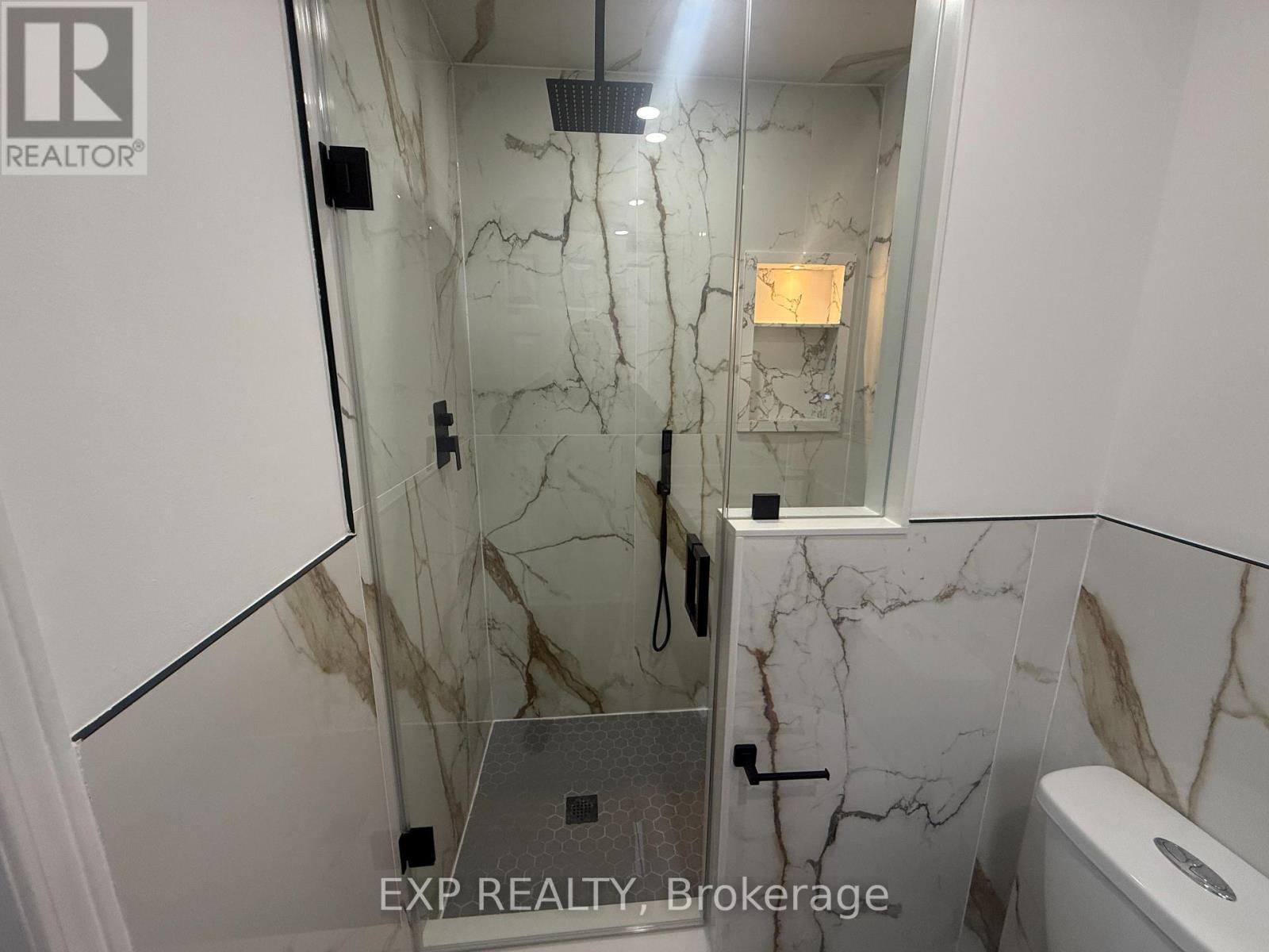 129 Lent Crescent, Brampton, ON - Indoor Photo Showing Bathroom