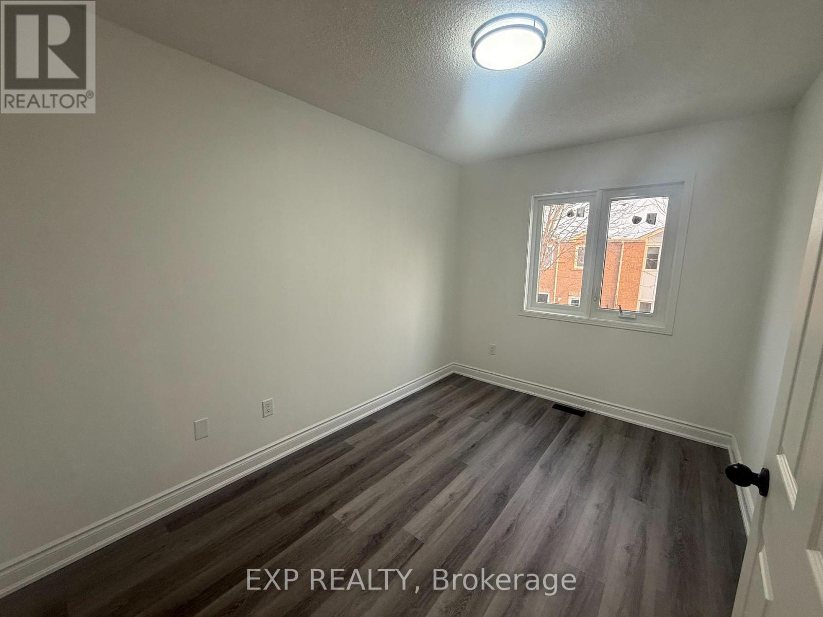 129 Lent Crescent, Brampton, ON - Indoor Photo Showing Other Room