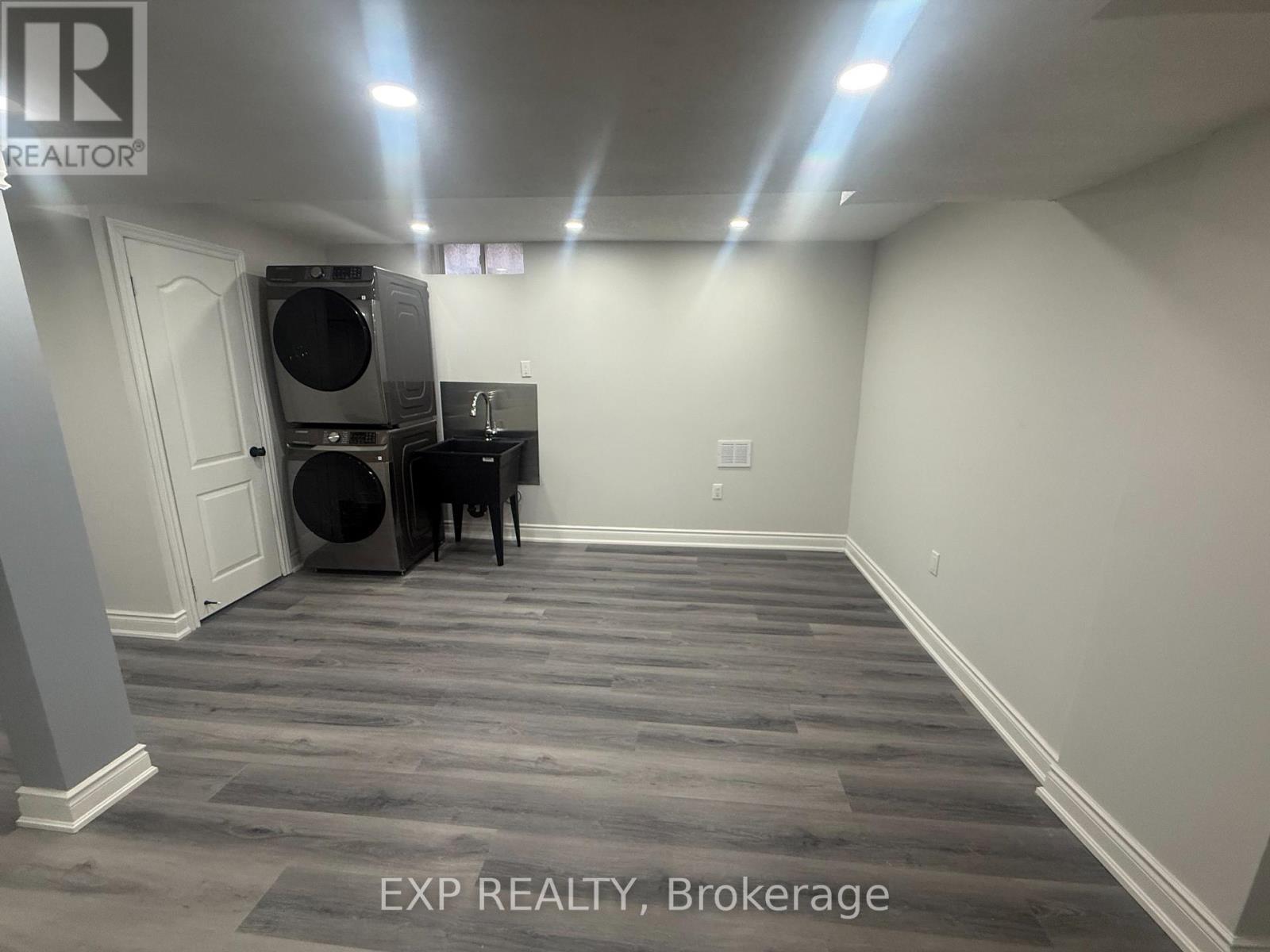 129 Lent Crescent, Brampton, ON - Indoor