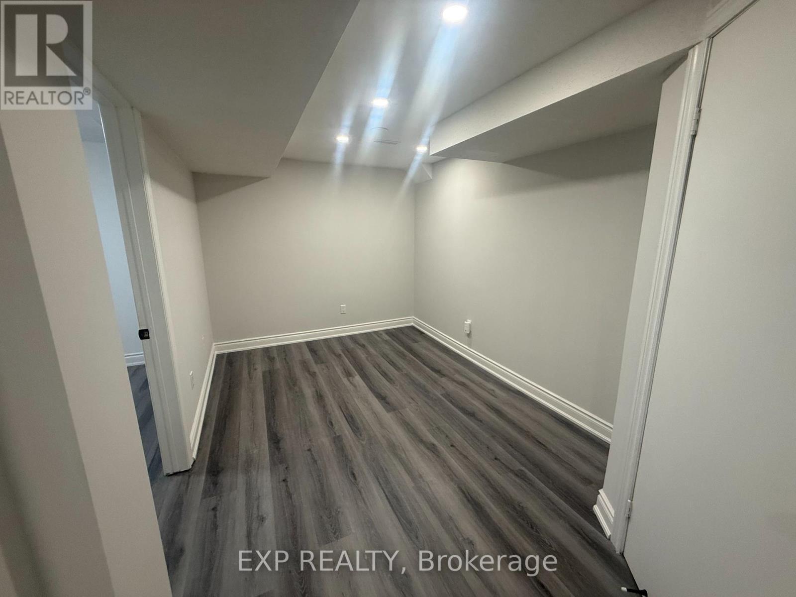 129 Lent Crescent, Brampton, ON - Indoor Photo Showing Other Room