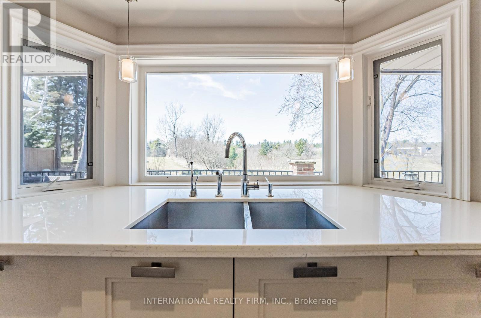 6 Penwood Crescent, Toronto, ON - Indoor Photo Showing Kitchen With Double Sink
