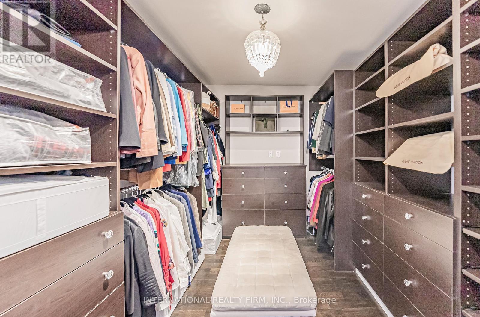 6 Penwood Crescent, Toronto, ON - Indoor With Storage