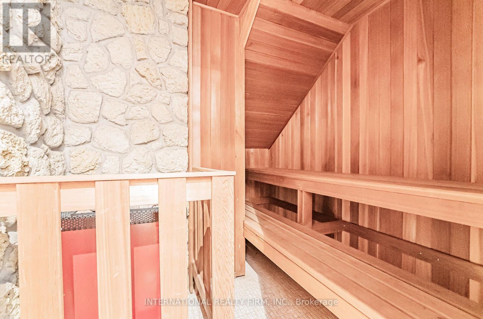 6 Penwood Crescent, Toronto, ON - Indoor Photo Showing Other Room