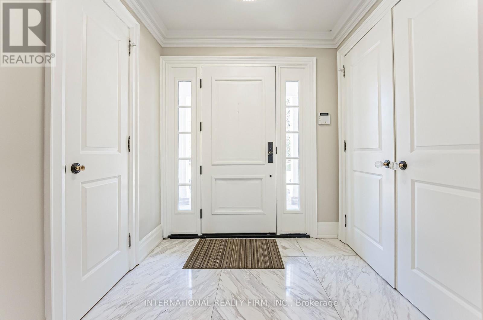 6 Penwood Crescent, Toronto, ON - Indoor Photo Showing Other Room