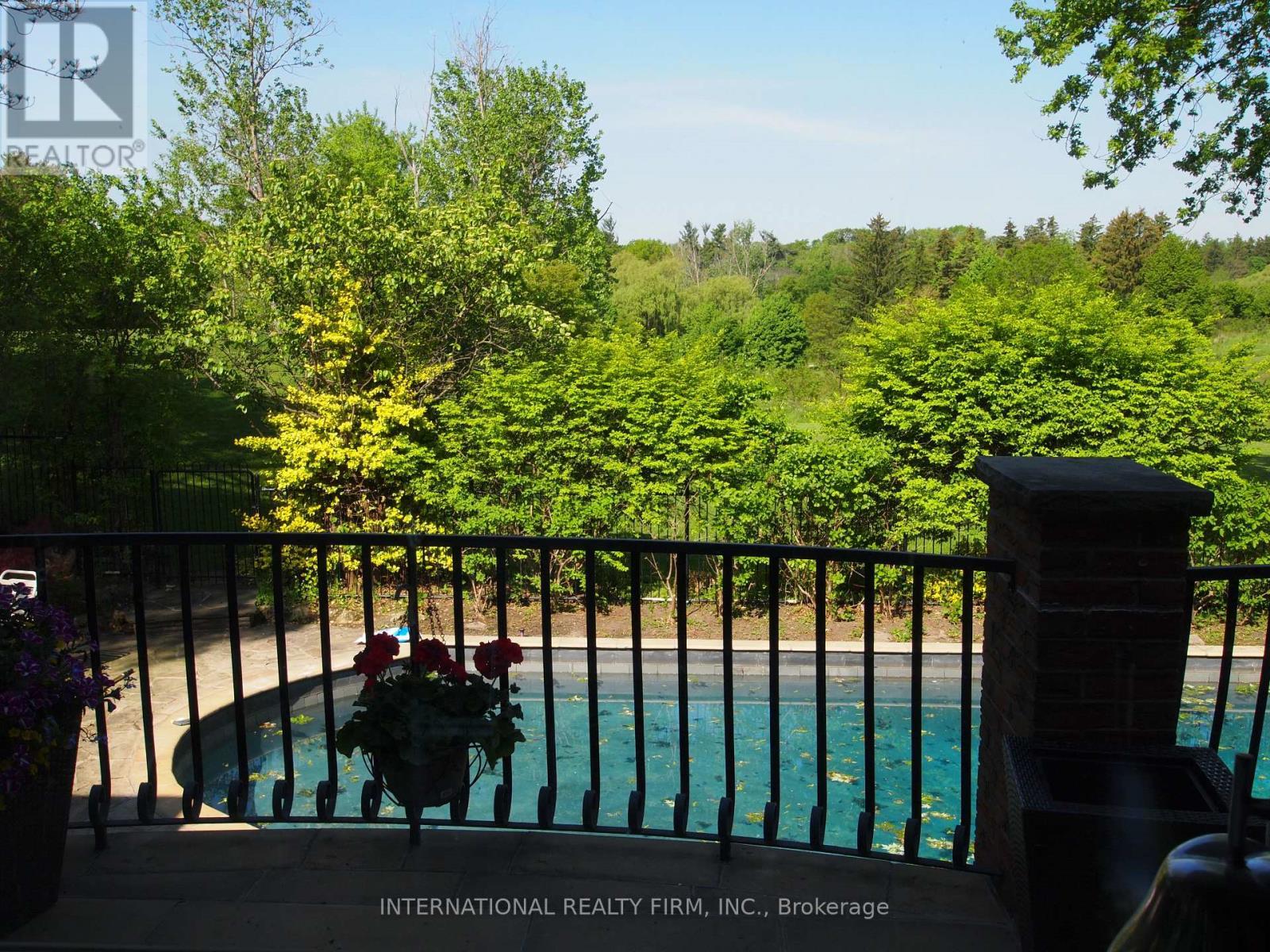 6 Penwood Crescent, Toronto, ON - Outdoor