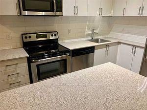 1608-40 Lagerfeld Drive, Brampton, ON - Indoor Photo Showing Kitchen