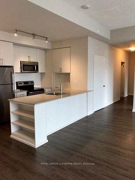 2103-40 Lagerfeld Drive, Brampton, ON - Indoor Photo Showing Kitchen With Double Sink
