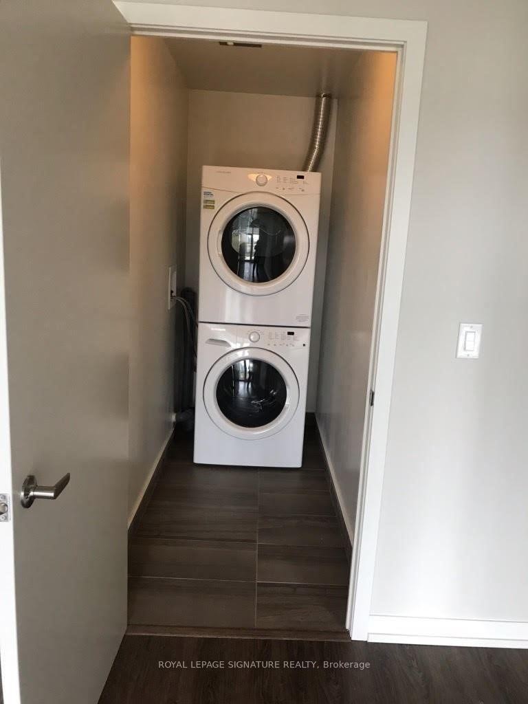 2103-40 Lagerfeld Drive, Brampton, ON - Indoor Photo Showing Laundry Room