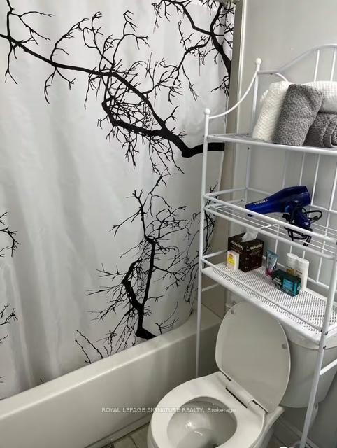 Bsmt 1-10 Sanford Crescent, Brampton, ON - Indoor Photo Showing Other Room