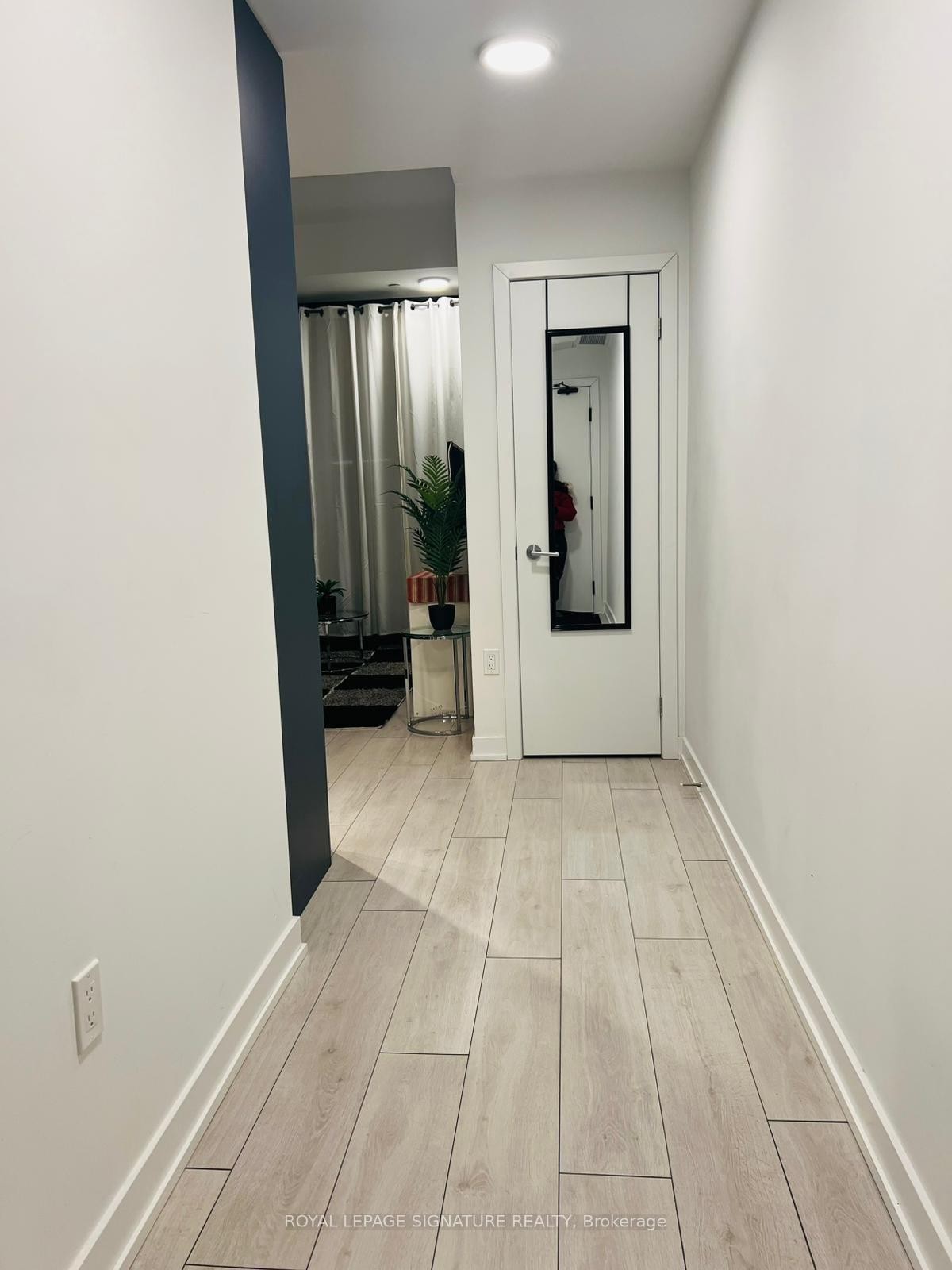 188 F-1608 Charles Street W, Whitby, ON - Indoor Photo Showing Other Room