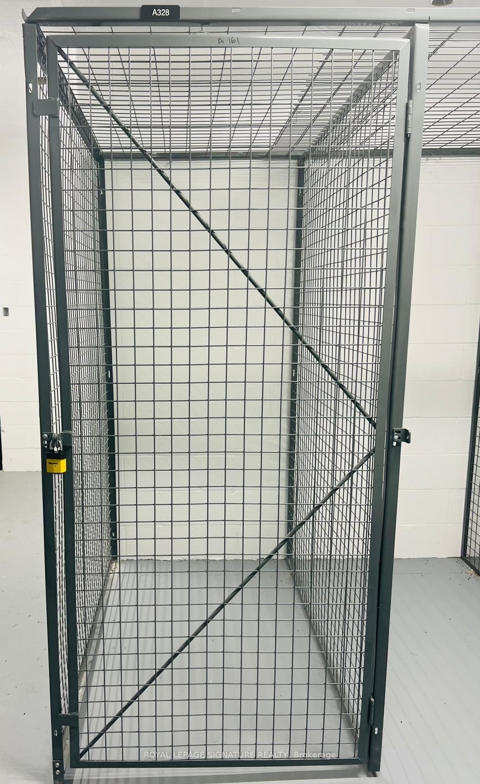 188 F-1608 Charles Street W, Whitby, ON -