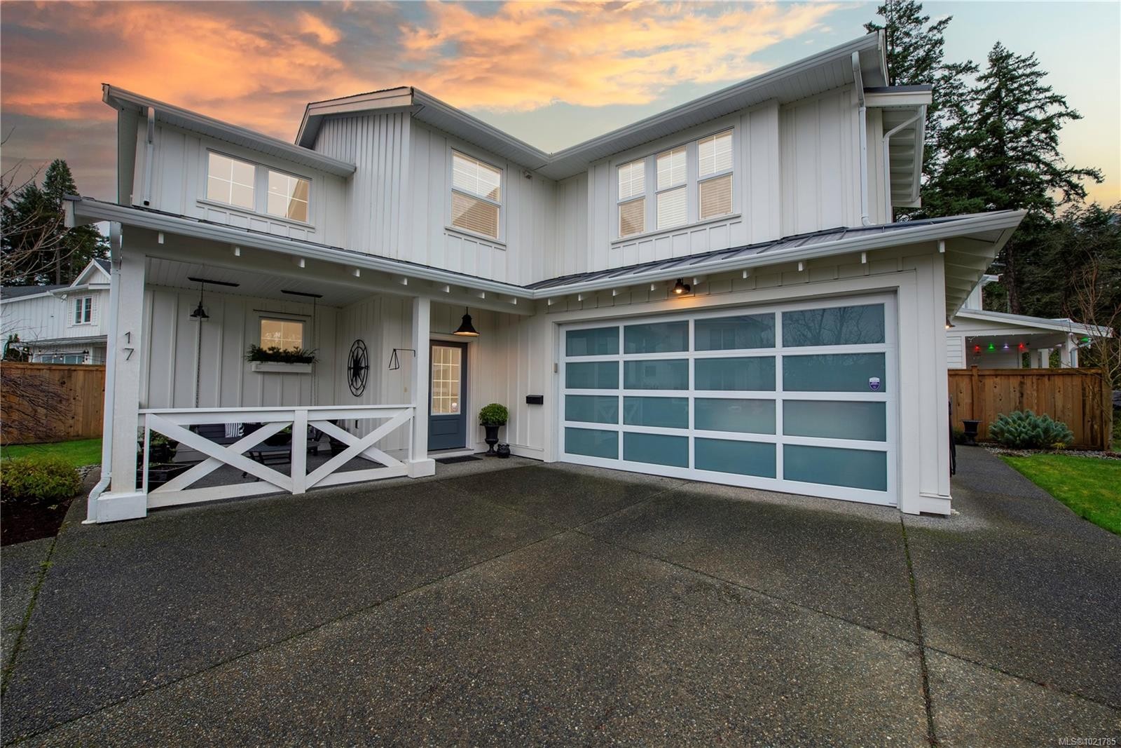 17 Jedstone Pl, View Royal, BC