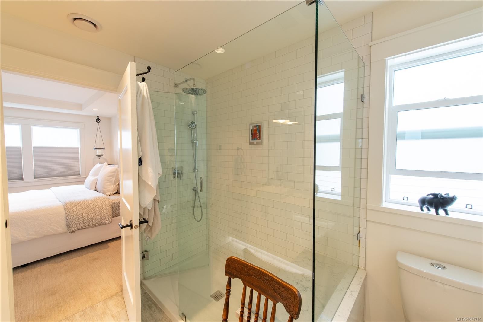 17 Jedstone Pl, View Royal, BC