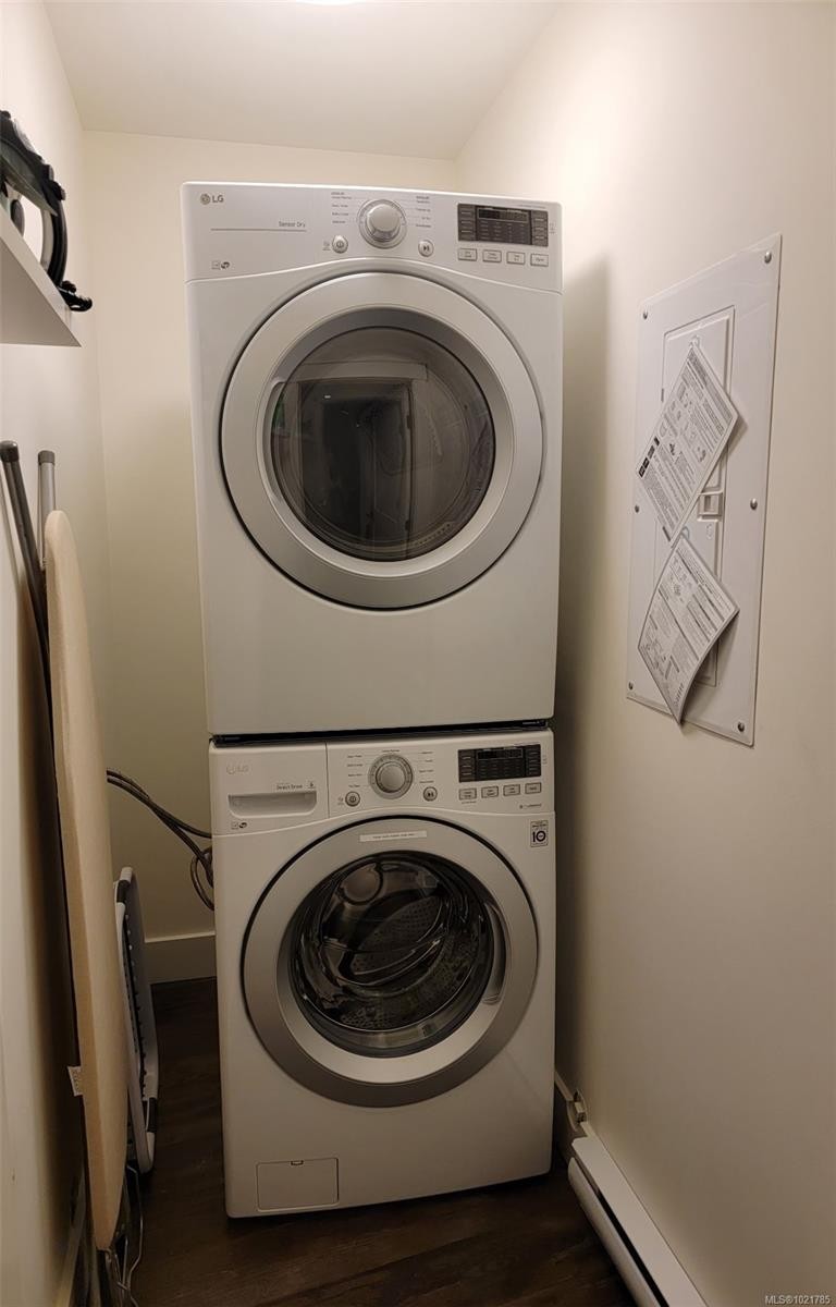 17 Jedstone Pl, View Royal, BC