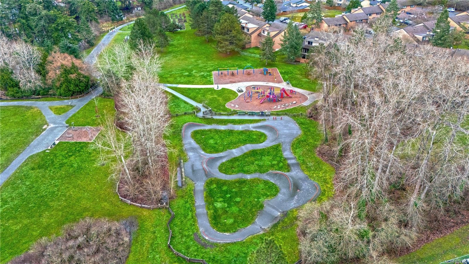 17 Jedstone Pl, View Royal, BC