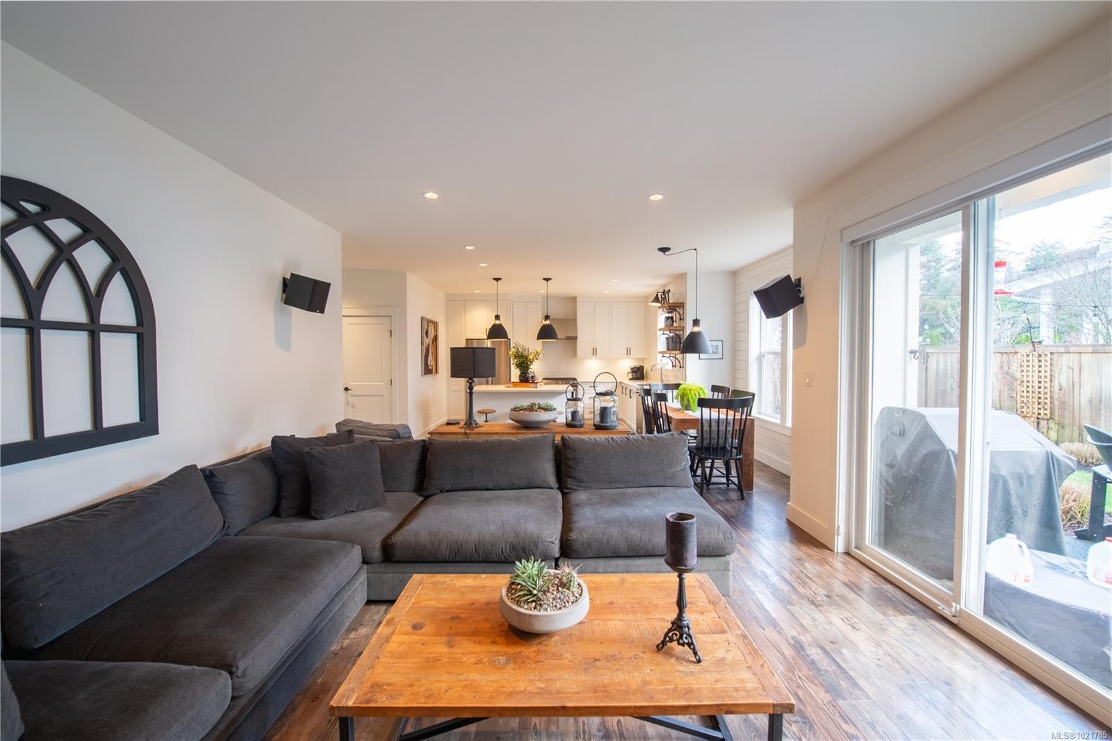 17 Jedstone Pl, View Royal, BC