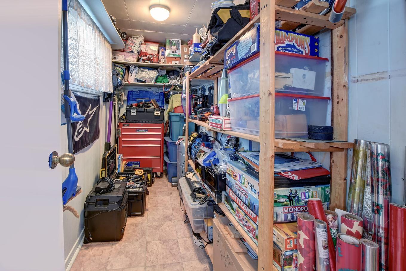 Storage - 148 Ch. Du Lac-Connelly, Saint-Hippolyte, QC - Indoor With Storage