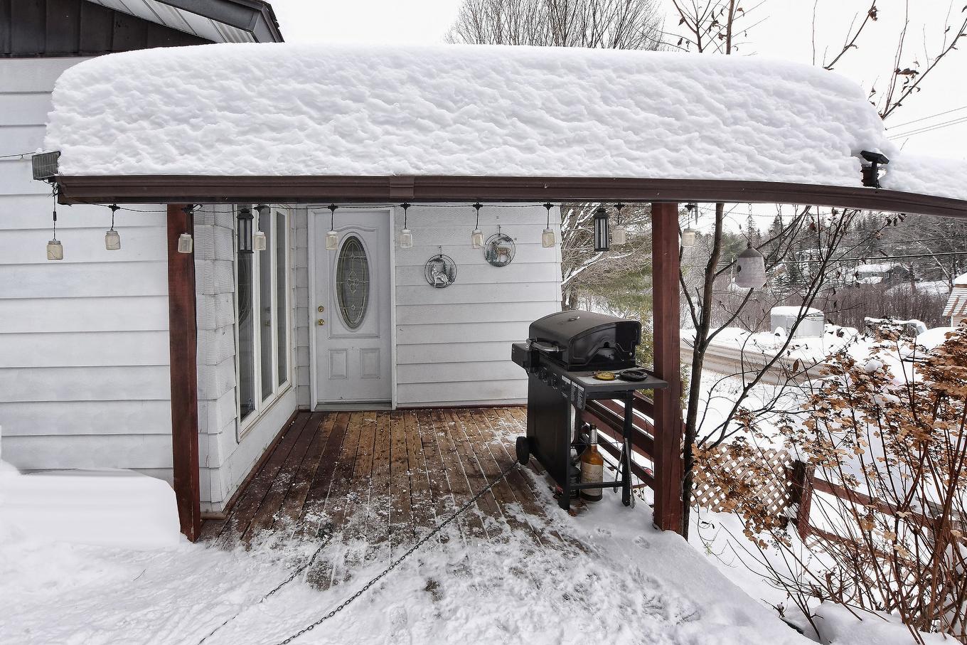 Exterior - 148 Ch. Du Lac-Connelly, Saint-Hippolyte, QC - Outdoor With Exterior