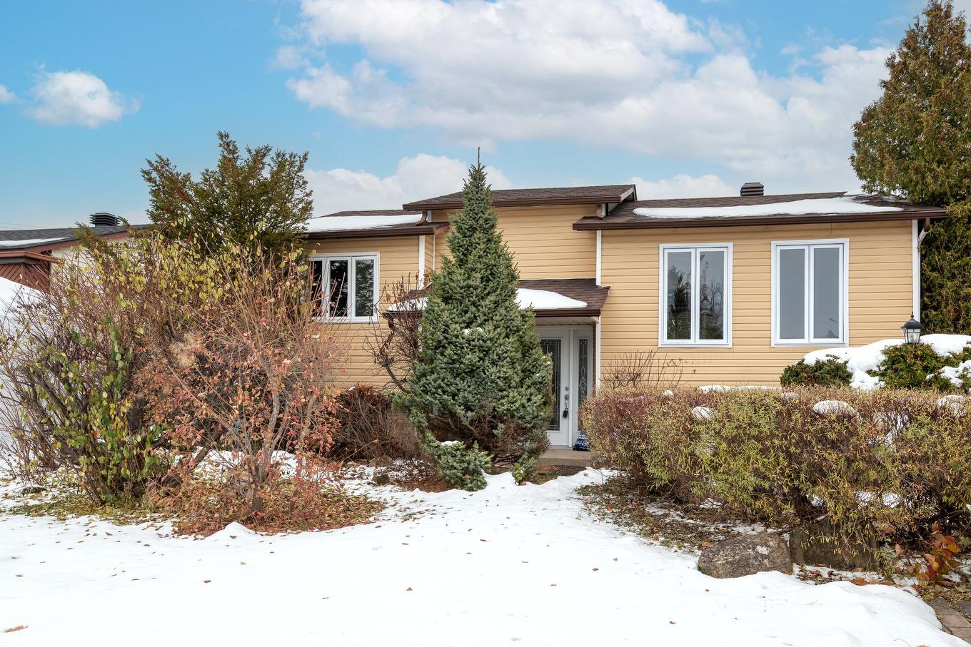 Façade - 176 Rue Berger, Saint-Constant, QC - Outdoor