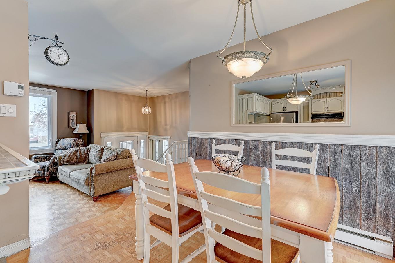 Salle à manger - 176 Rue Berger, Saint-Constant, QC - Indoor