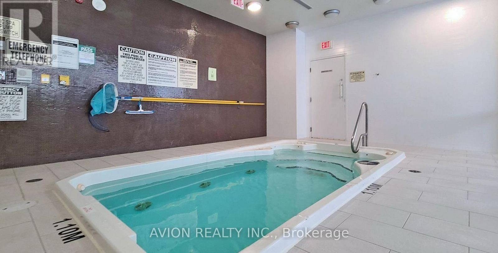 604 - 126 Simcoe Street, Toronto, ON - Indoor Photo Showing Other Room With In Ground Pool