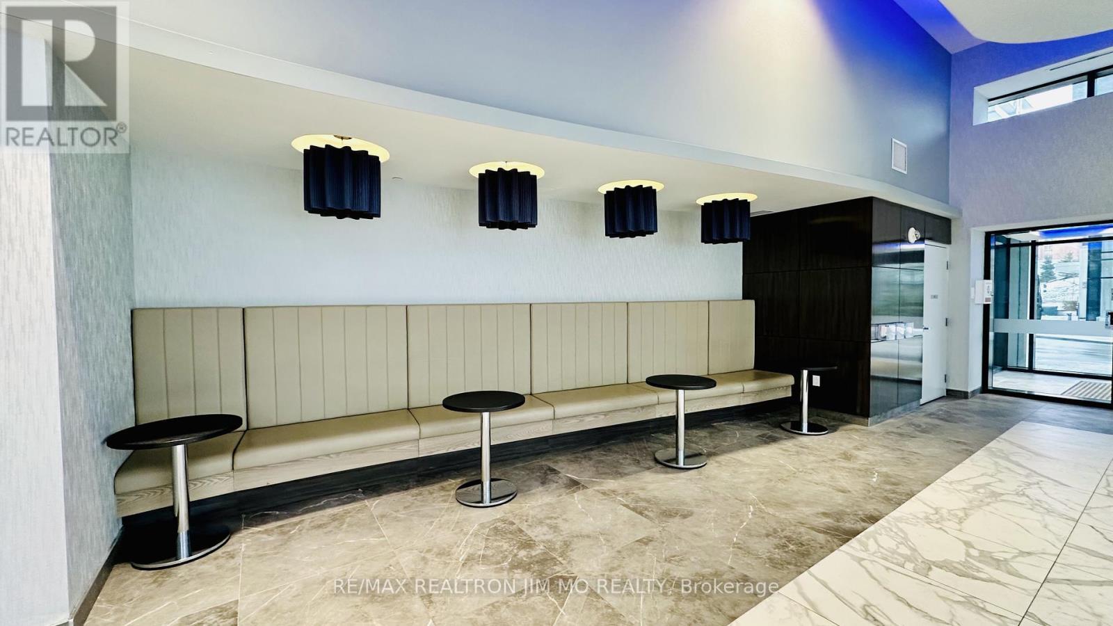 2506 - 105 Oneida Crescent, Richmond Hill, ON - Indoor Photo Showing Other Room