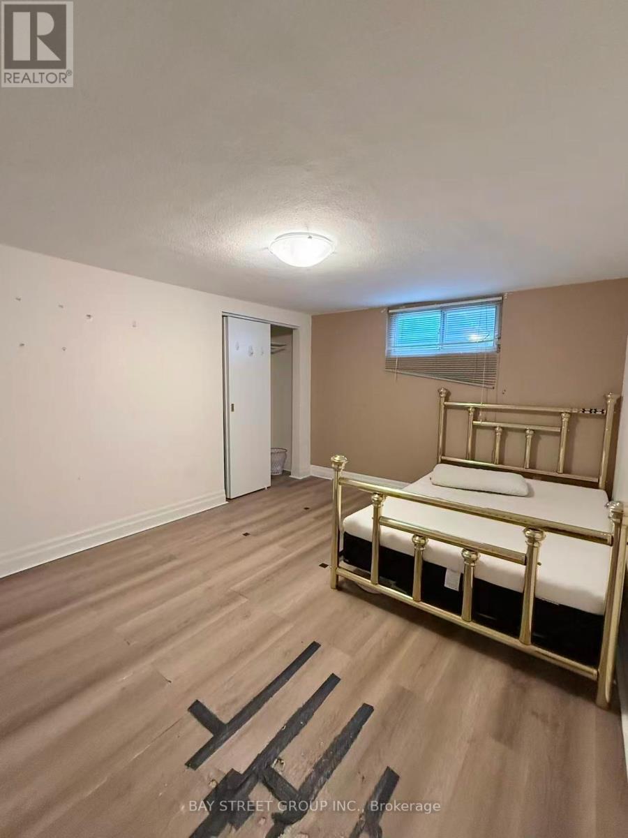 65 Spadina Road, Toronto, ON - Indoor