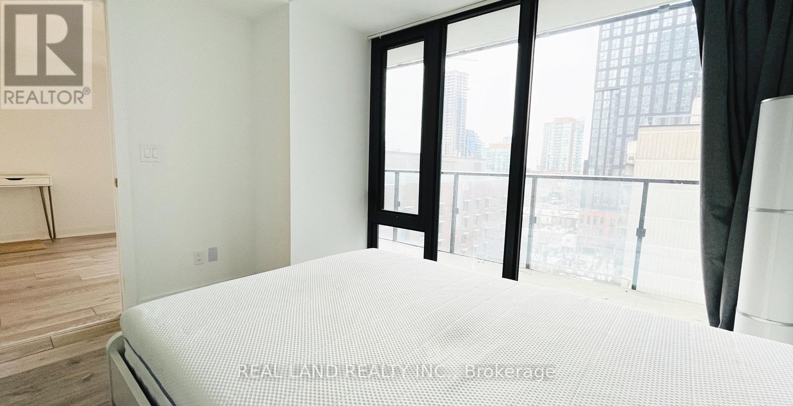 808 - 47 Mutual Street, Toronto, ON - Indoor Photo Showing Bedroom