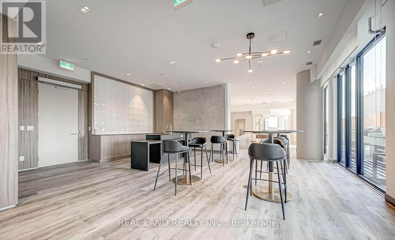 808 - 47 Mutual Street, Toronto, ON - Indoor