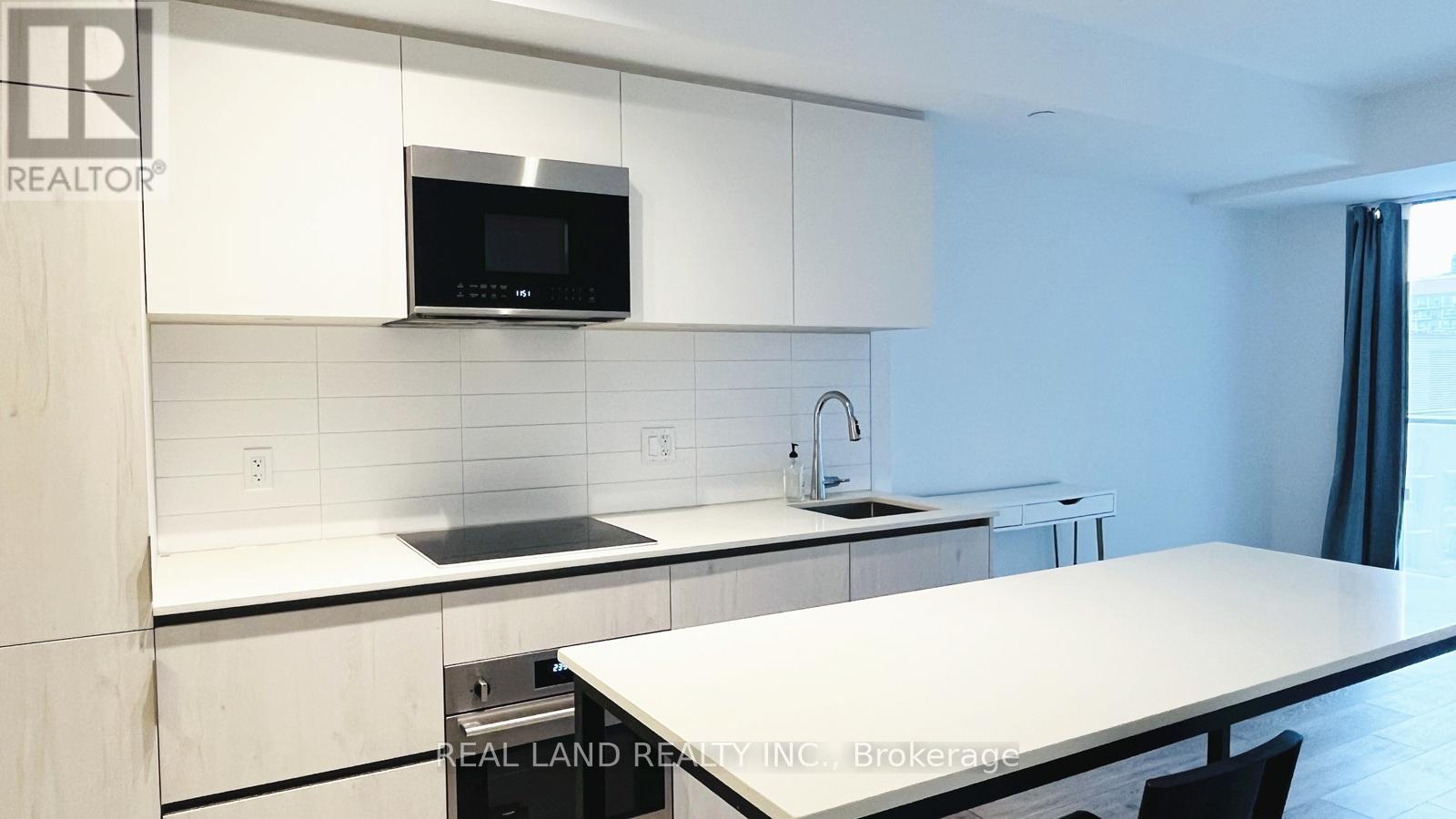 808 - 47 Mutual Street, Toronto, ON - Indoor Photo Showing Kitchen