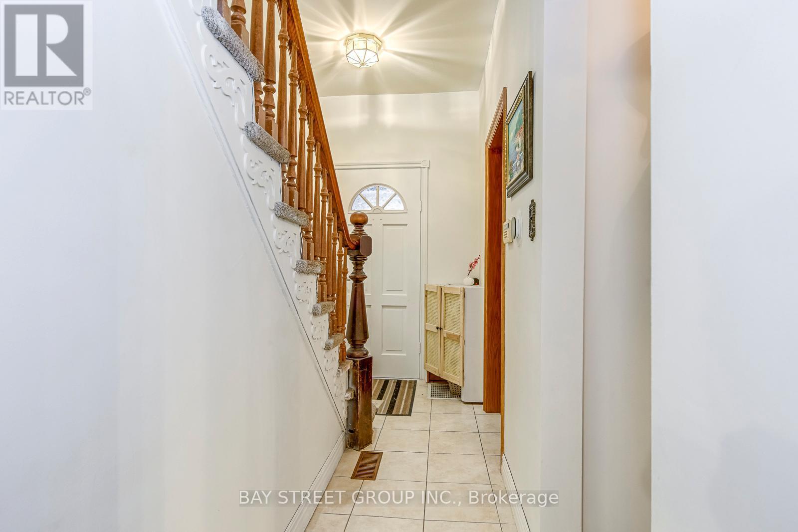 162 Prospect Street S, Hamilton, ON - Indoor Photo Showing Other Room