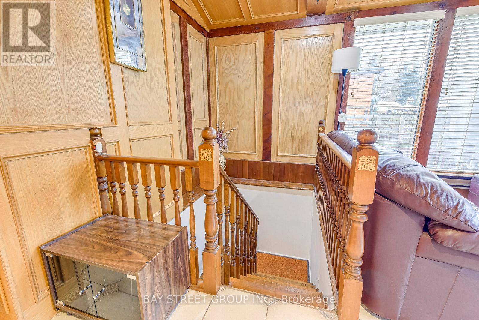 162 Prospect Street S, Hamilton, ON - Indoor Photo Showing Other Room