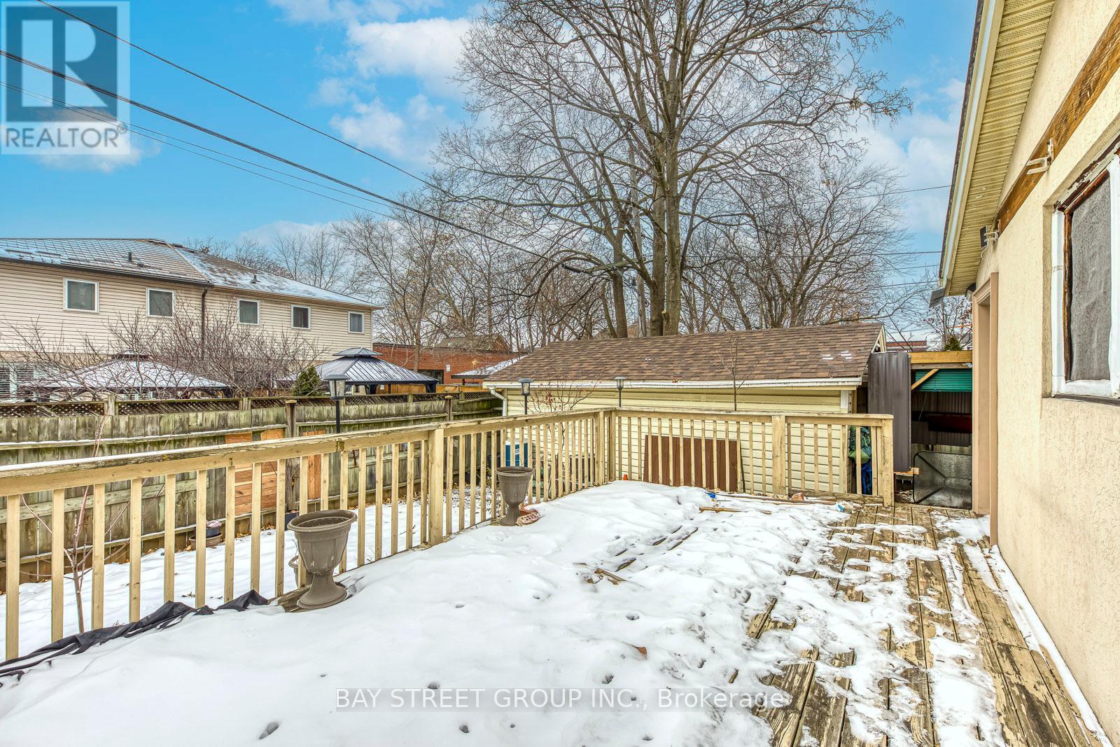 162 Prospect Street S, Hamilton, ON - Outdoor
