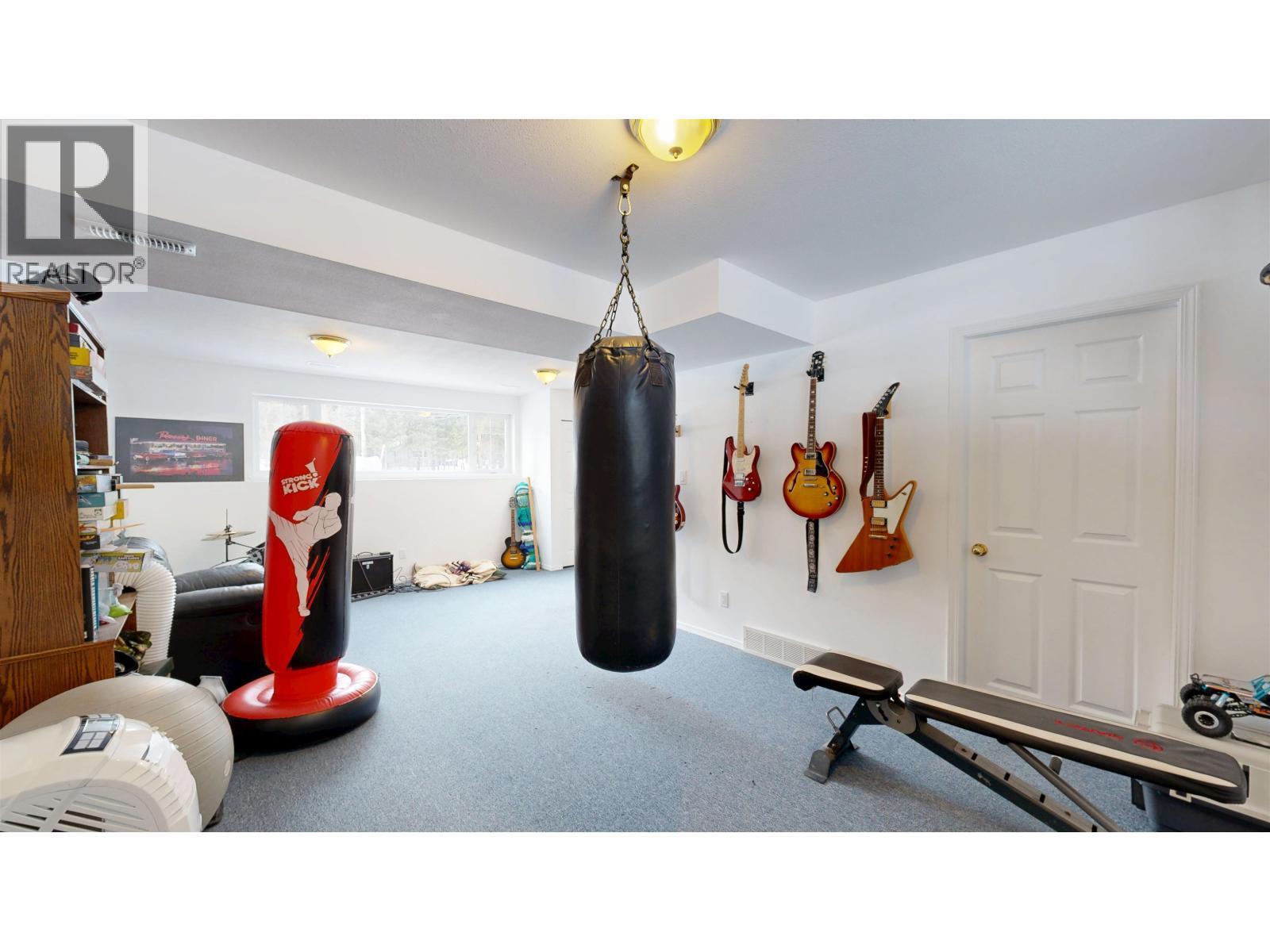 4983 Smith Road, 108 Mile Ranch, BC - Indoor Photo Showing Other Room