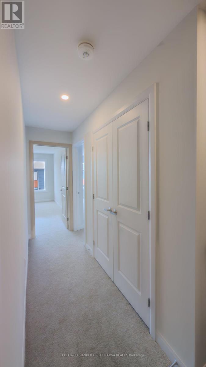 415 Silverberry Private, Ottawa, ON - Indoor Photo Showing Other Room