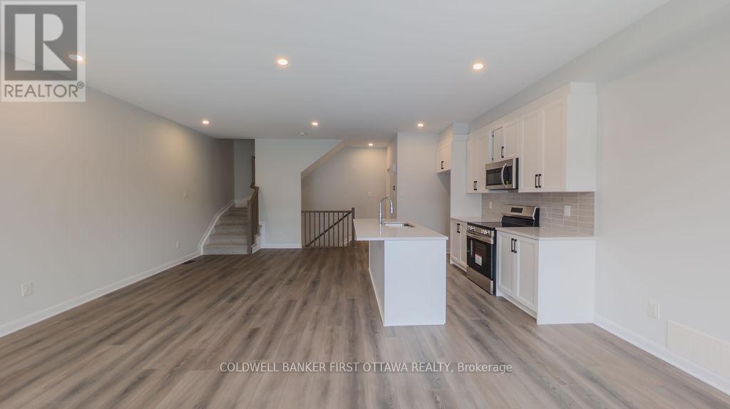 415 Silverberry Private, Ottawa, ON - Indoor Photo Showing Kitchen