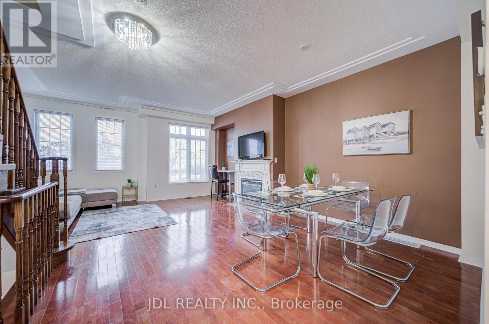 14 - 10 Post Oak Drive, Richmond Hill, ON - Indoor Photo Showing Dining Room With Fireplace