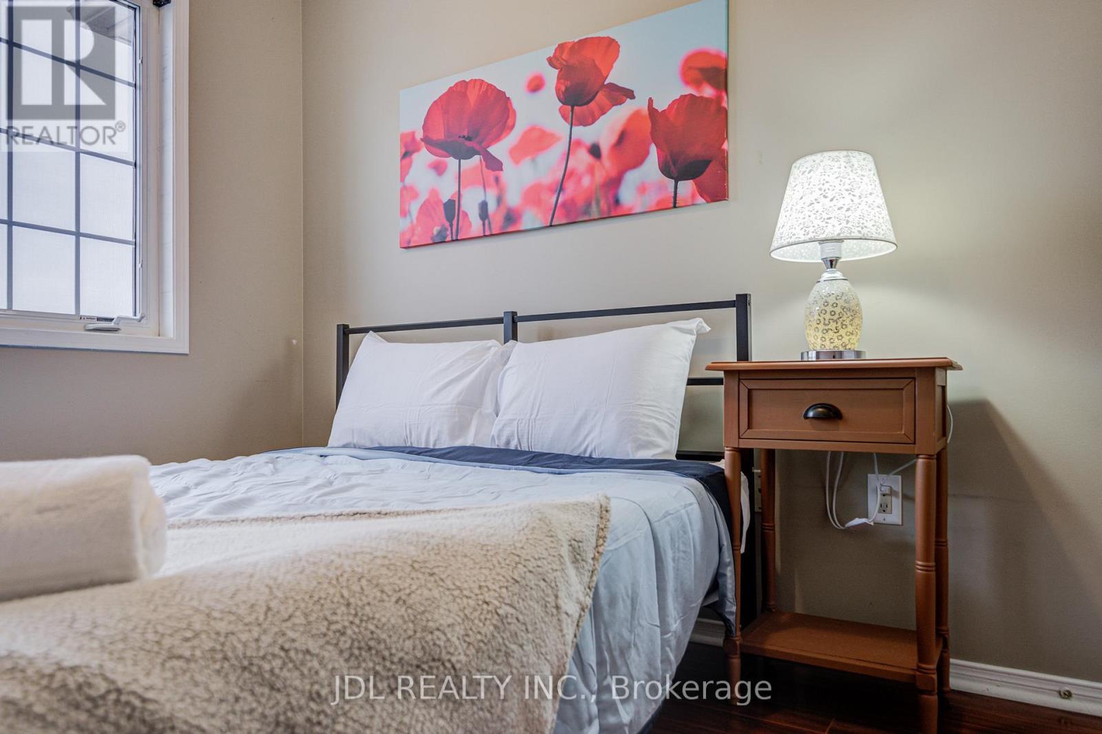 14 - 10 Post Oak Drive, Richmond Hill, ON - Indoor Photo Showing Bedroom