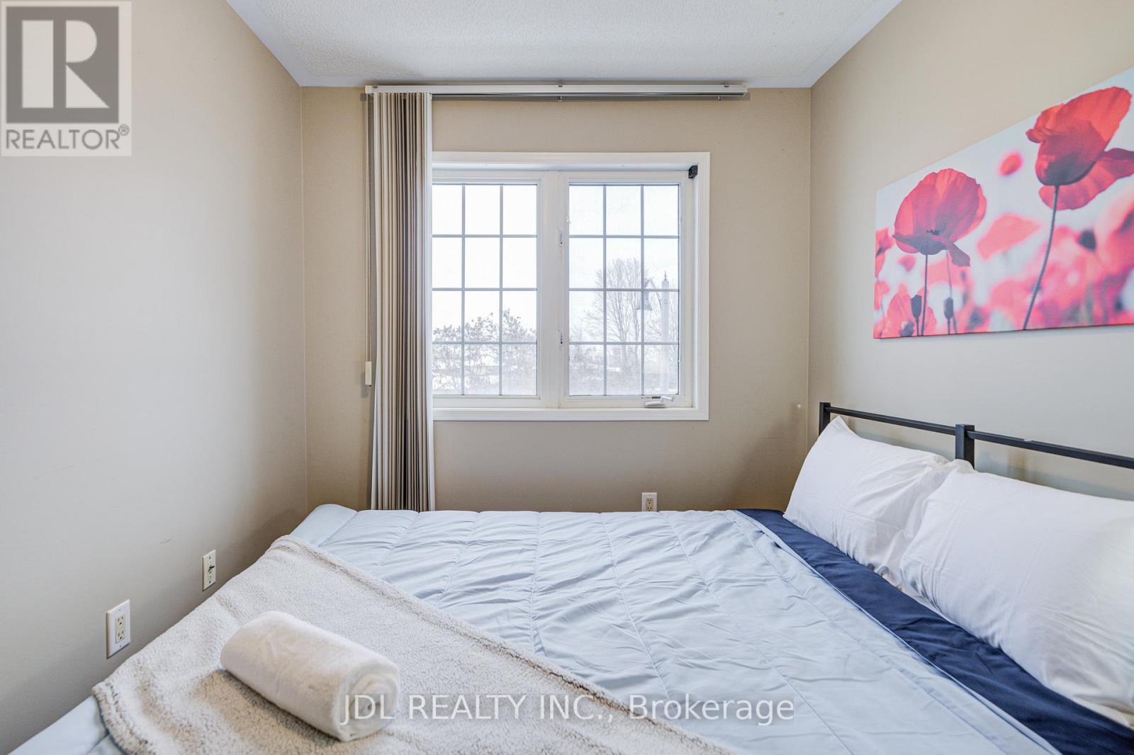 14 - 10 Post Oak Drive, Richmond Hill, ON - Indoor Photo Showing Bedroom