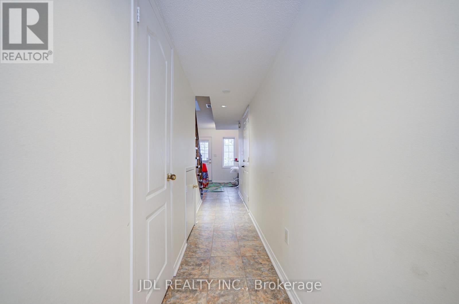14 - 10 Post Oak Drive, Richmond Hill, ON - Indoor Photo Showing Other Room