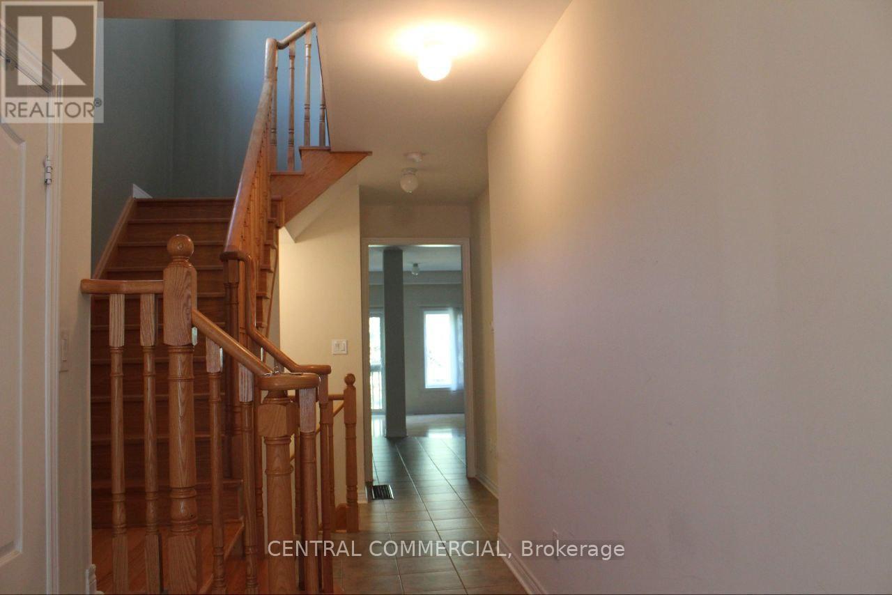 Main & Second Floor - 11 Shallot Court S, Richmond Hill, ON - Indoor Photo Showing Other Room